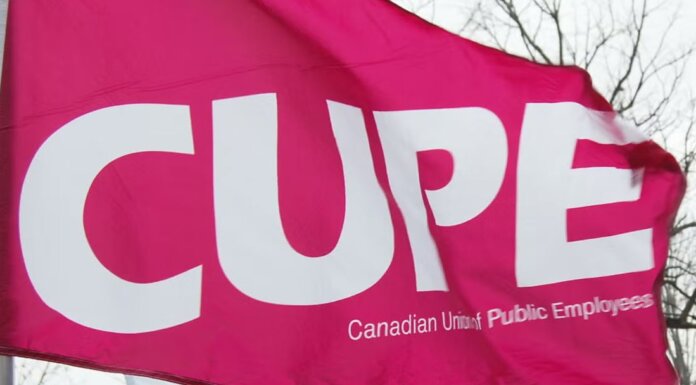 School Support Staff frustrated with stalled negotiations