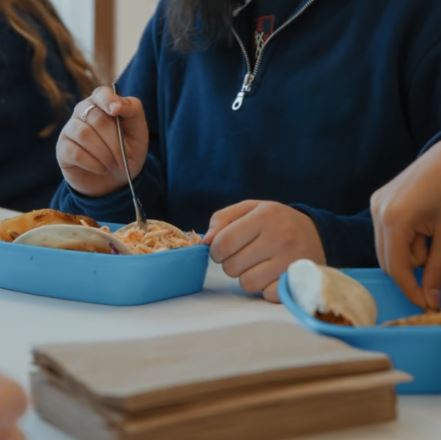 Schools prepare to use reusable containers