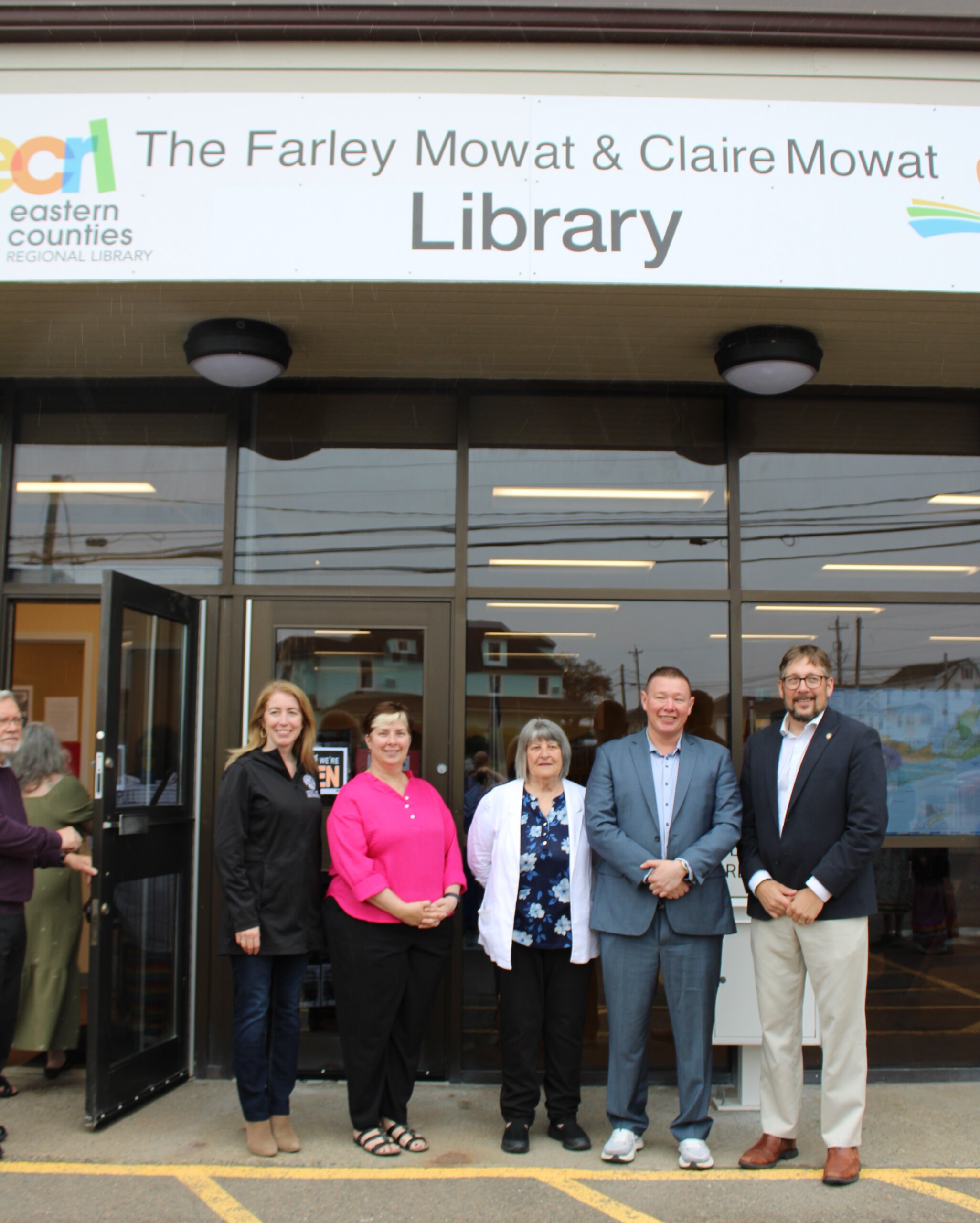 Community Hub project celebrated with grand opening of Farley Mowat and Claire Mowat Library